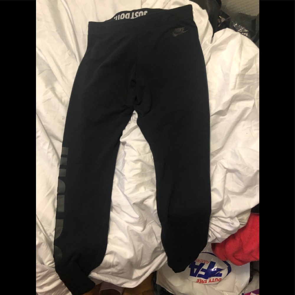 Nike Athletic Women’s Leggings